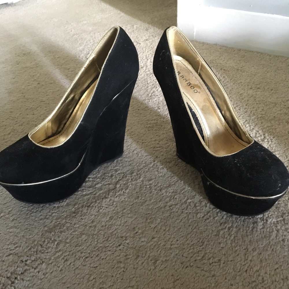 Black velvet wedges sz 7